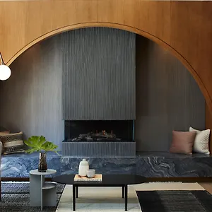 https://holiday-inn-bloor-yorkville.niagara-fallshotels.com